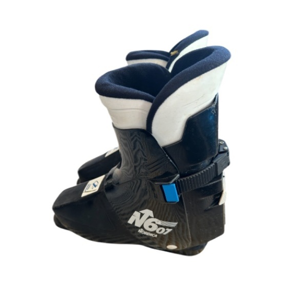 RETRO NORDICA N607 SKI BINDINGS + CARRY BAG, BLACK & WHITE, WOMENS SIZE 9-10 - Picture 4 of 11